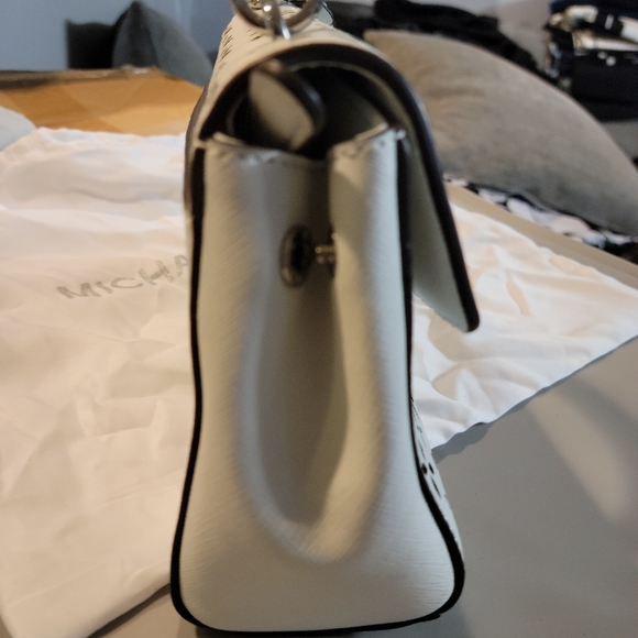 MK Lasercut Bag - Picture 3 of 10